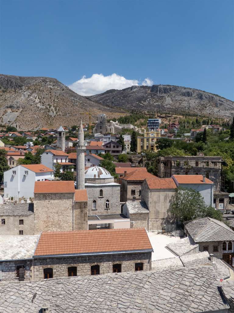 Vue sur les toits de Mostar depuis la Mosquée