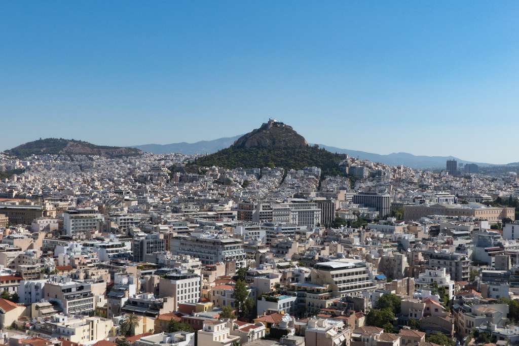 Vue sur le mont Lycabette depuis l'Acropole