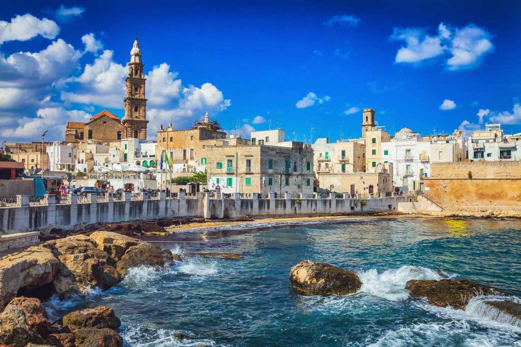 magnifique vue sur la ville de Monopoli
