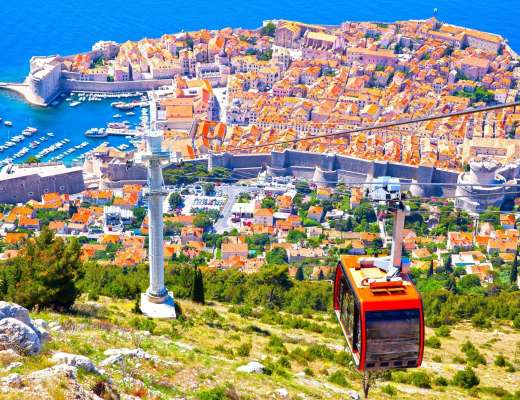 Visiter Dubrovnik sans voiture : Prenez un peu de hauteur avec le funiculaire