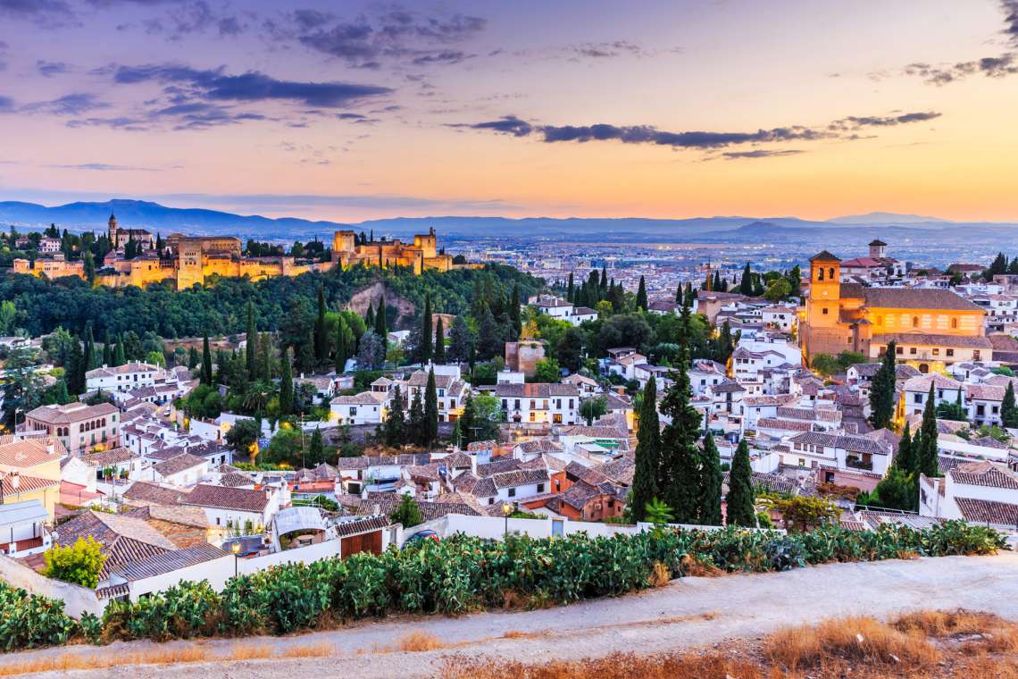 Vue sur la ville de Grenade et l'Alhambra