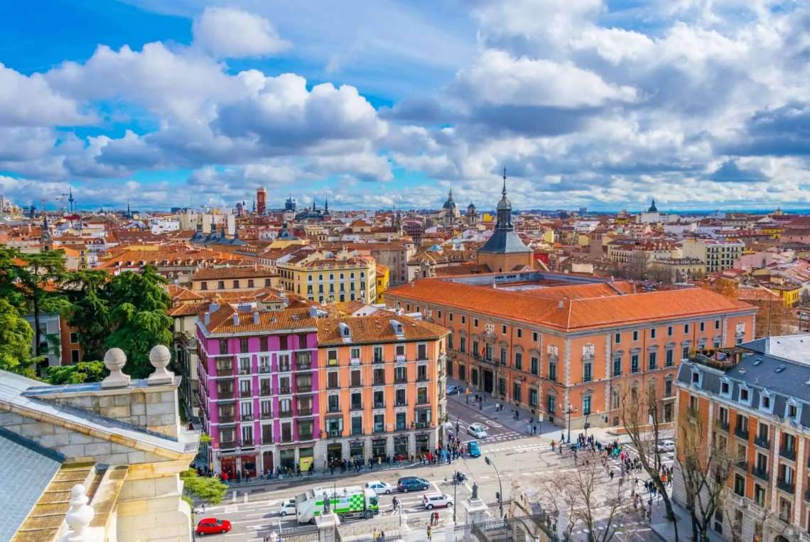 Visiter Madrid sans voiture : vue sur la capitale espagnole