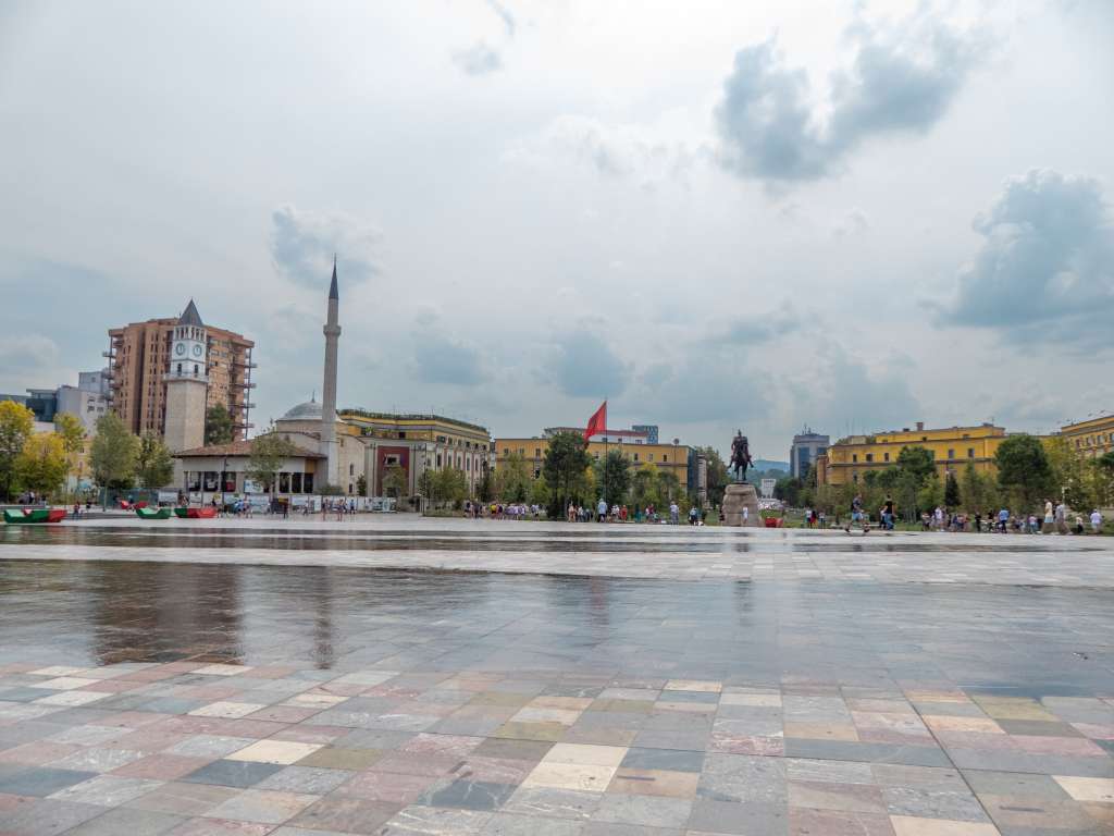 Place Skanderbeg à Tirana