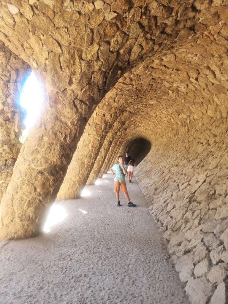 parc guell, barcelone