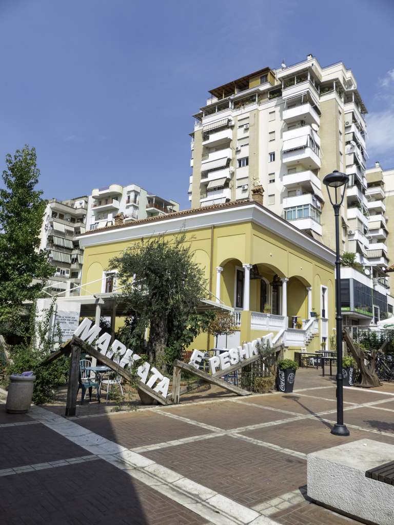 Marché central de Tirana